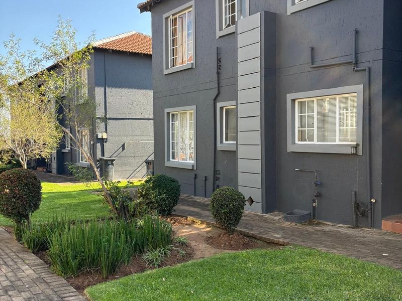Calling All Investors and First time Buyers ,first floor unit in Northgate - Photo 1
