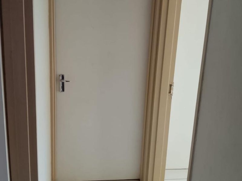 Calling All Investors and First time Buyers ,first floor unit in Northgate - Photo 7