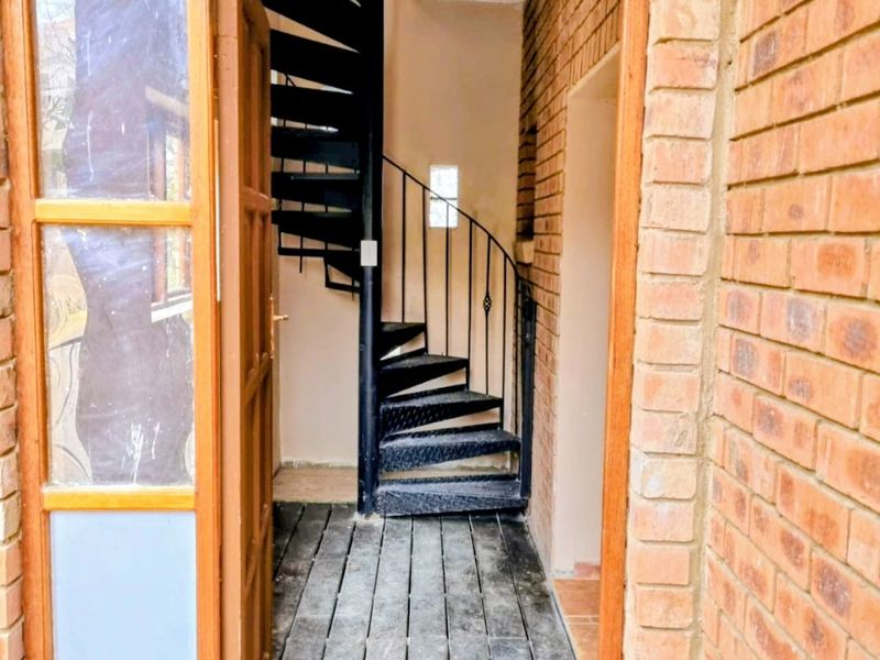 EXCLUSIVE ESTATE LIVING AT ITS FINEST – Rockcliff Estate Rustenburg - Photo 8