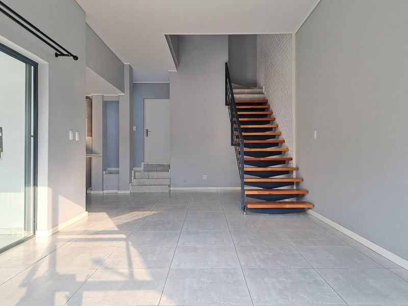 Modern 3 Bedroom Pet Friendly Garden Cluster Home - Photo 7