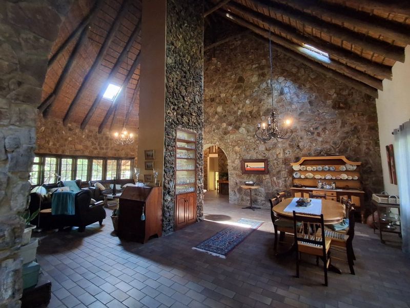 Superb House on the Hennops River - Photo 9