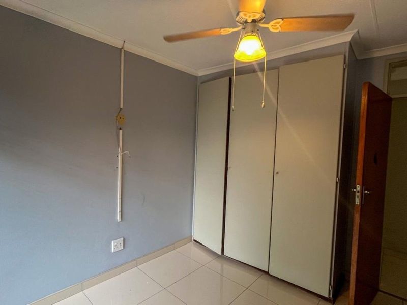 Comfortable Family Living with Excellent Security - Photo 9