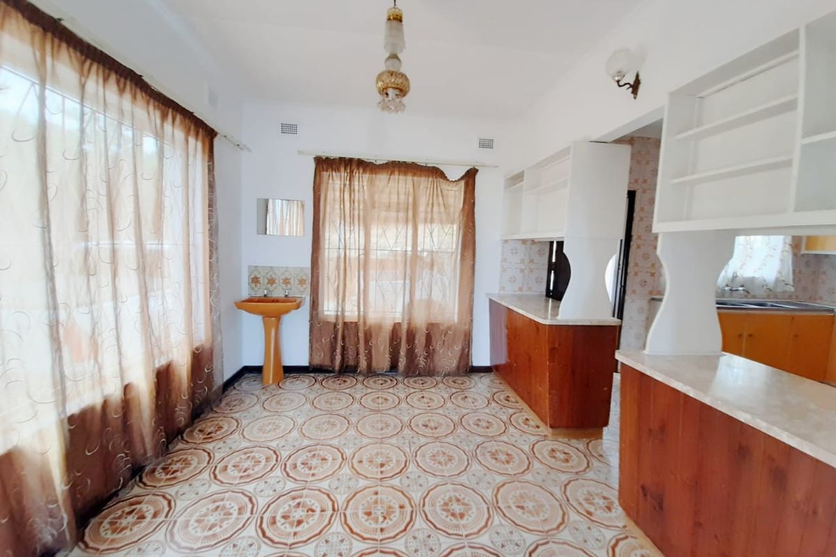 Space, Location & Family Comfort - Photo 4