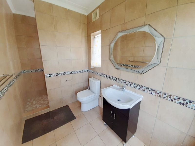 Space, Location & Family Comfort - Photo 9