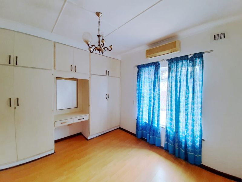 Space, Location & Family Comfort - Photo 7