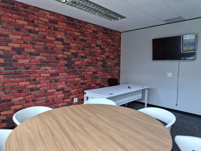 Available Now - Fully Furnished Offices to let in Bryanston - Photo 8