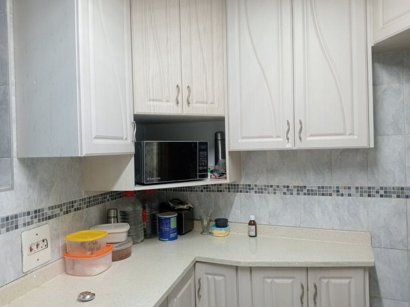 A stylish and   modern apartment for sale  - Pinetown - Photo 6