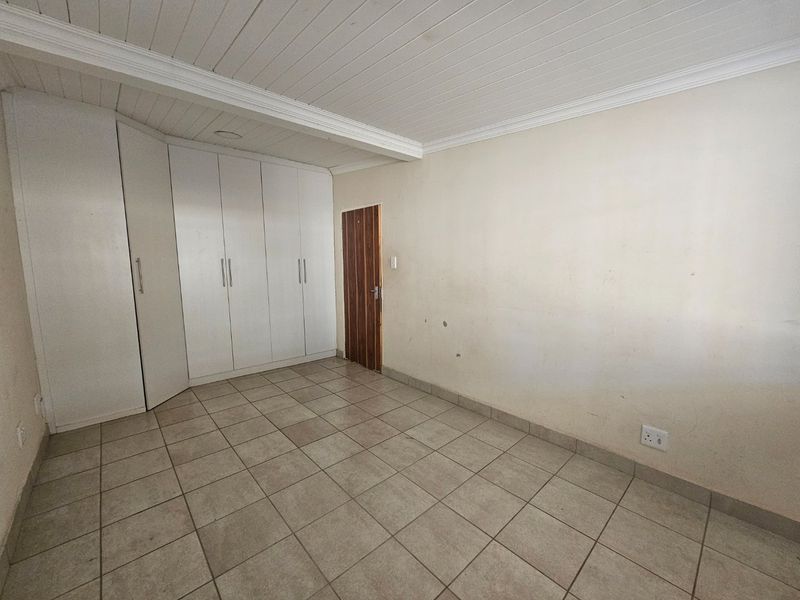 Garden Cottage, Centrally Located  - Photo 4