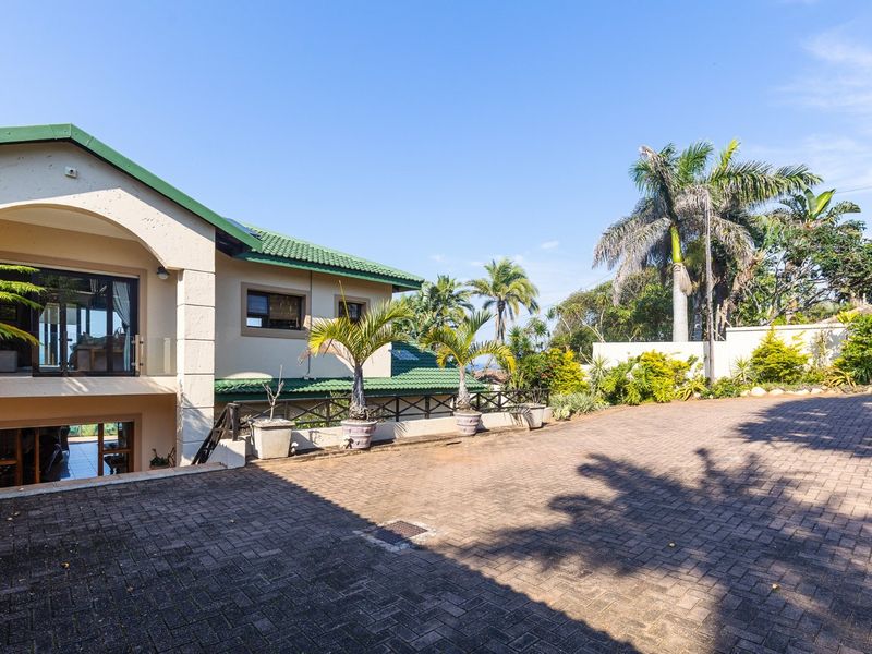 Exceptional Beachfront Family Home With Breathtaking Ocean Vistas...... - Photo 4