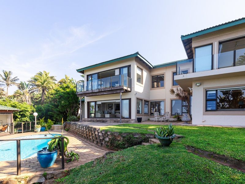 Exceptional Beachfront Family Home With Breathtaking Ocean Vistas...... - Photo 1