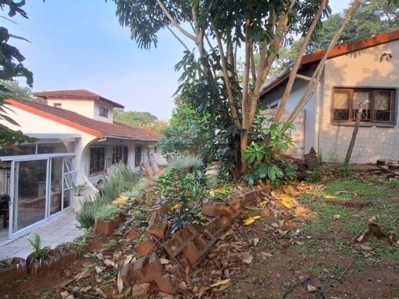 3 Bedroom House In Umtentweni - Photo 4