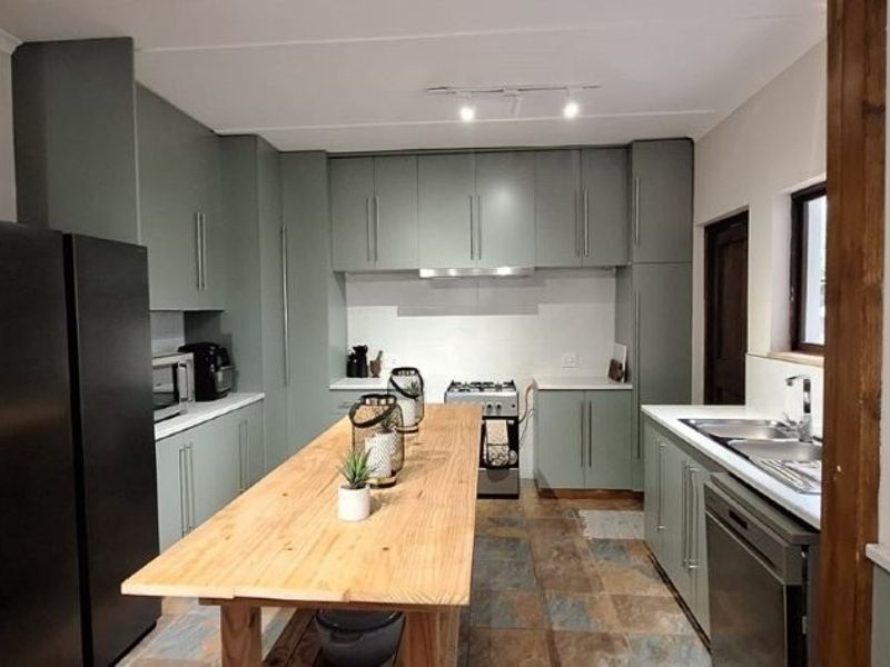 3 Bedroom House In Umtentweni - Photo 9