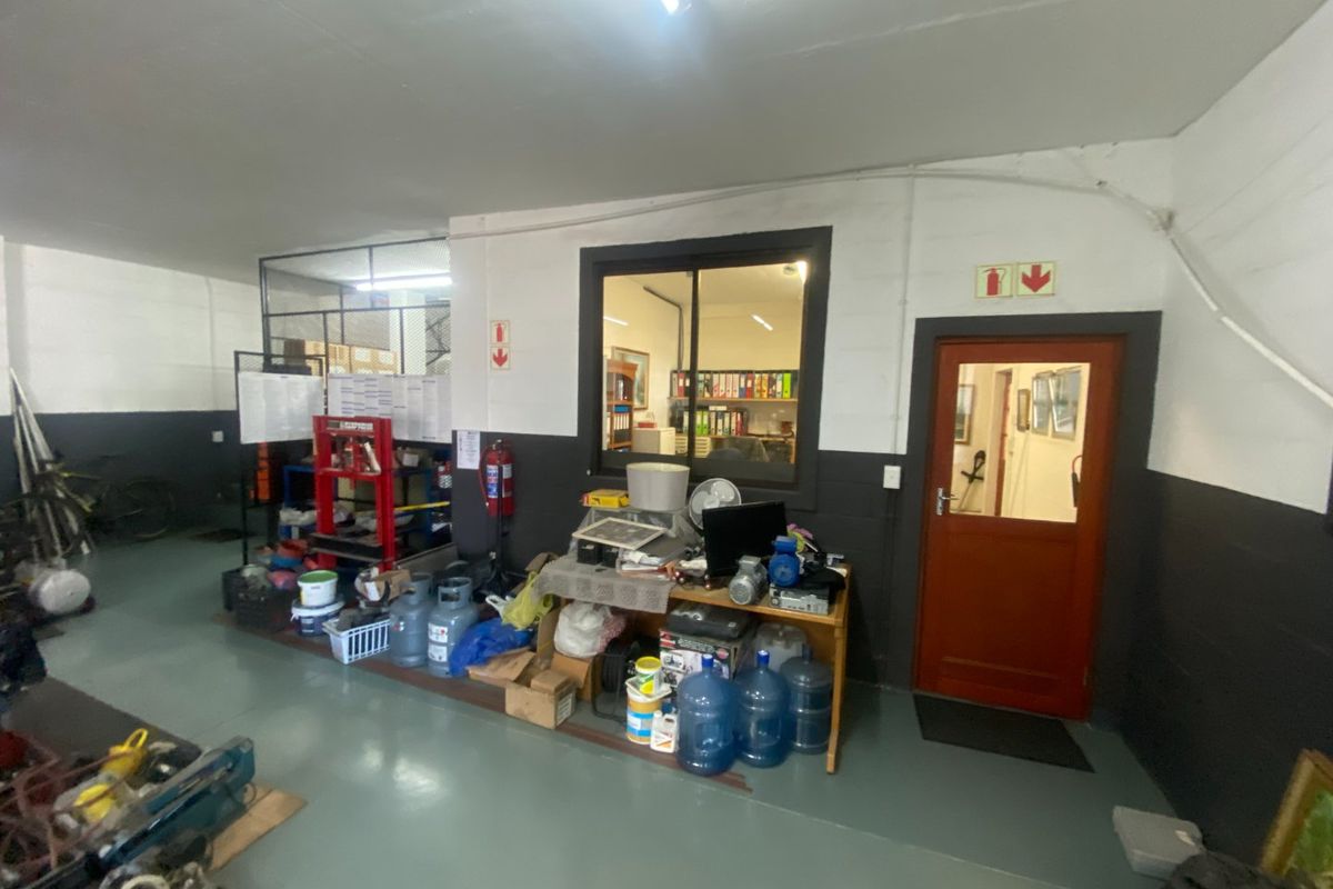 420m2 Industrial to Let  - Photo 5