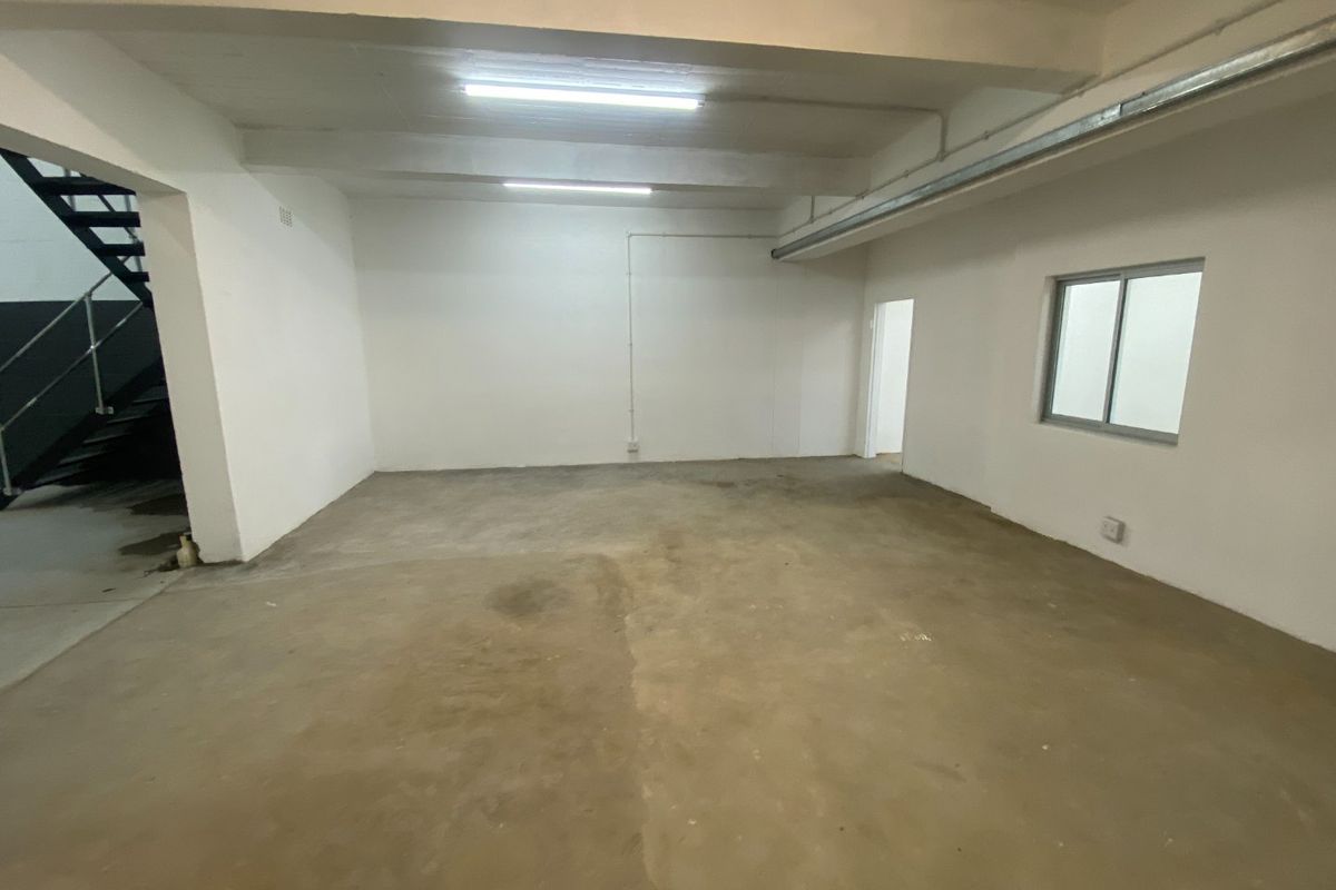 357m2 Industrial to Let  - Photo 5