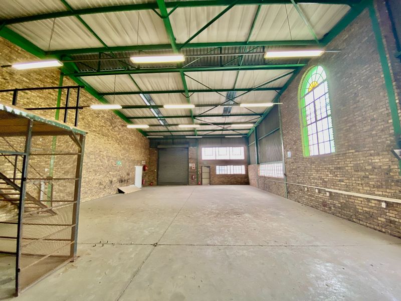 Prime Industrial Space To Let In Hennopspark - Photo 5