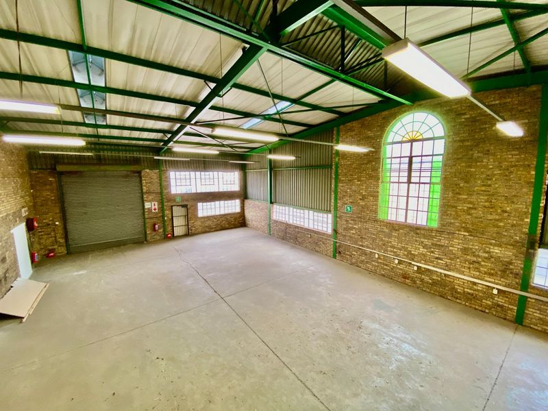 Prime Industrial Space To Let In Hennopspark - Photo 1