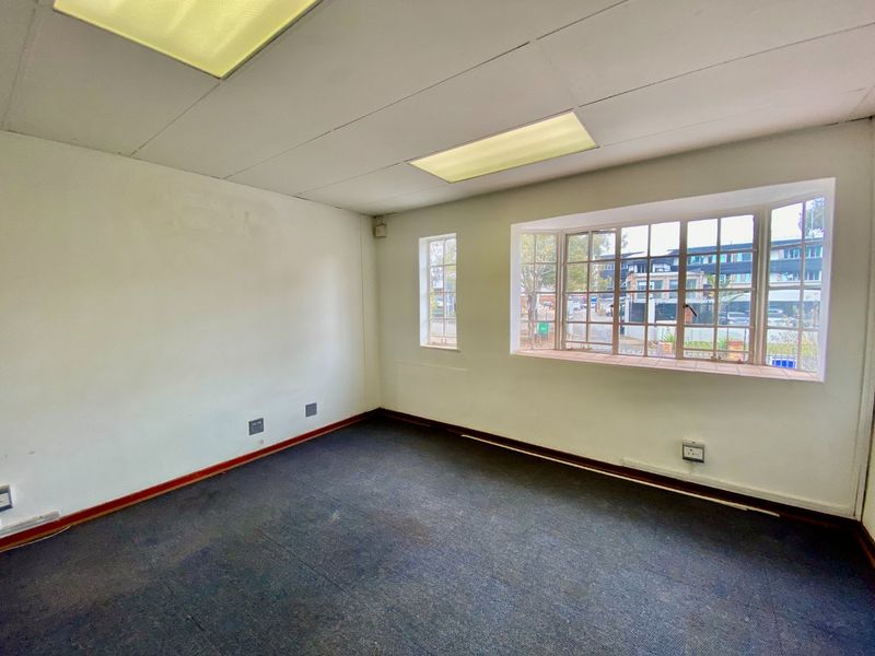Prime Industrial Space To Let In Hennopspark - Photo 3
