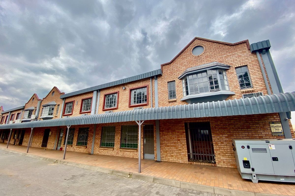 Prime Industrial Space To Let In Hennopspark - Photo 2