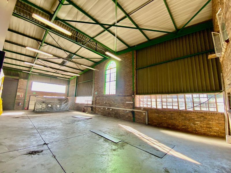 Prime Industrial Space To Let In Hennopspark - Photo 6