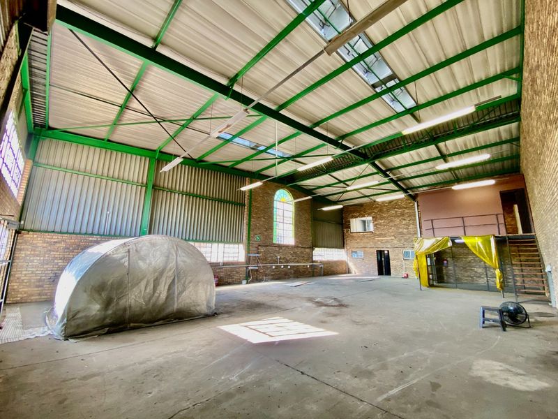 Prime Industrial Space To Let In Hennopspark - Photo 8