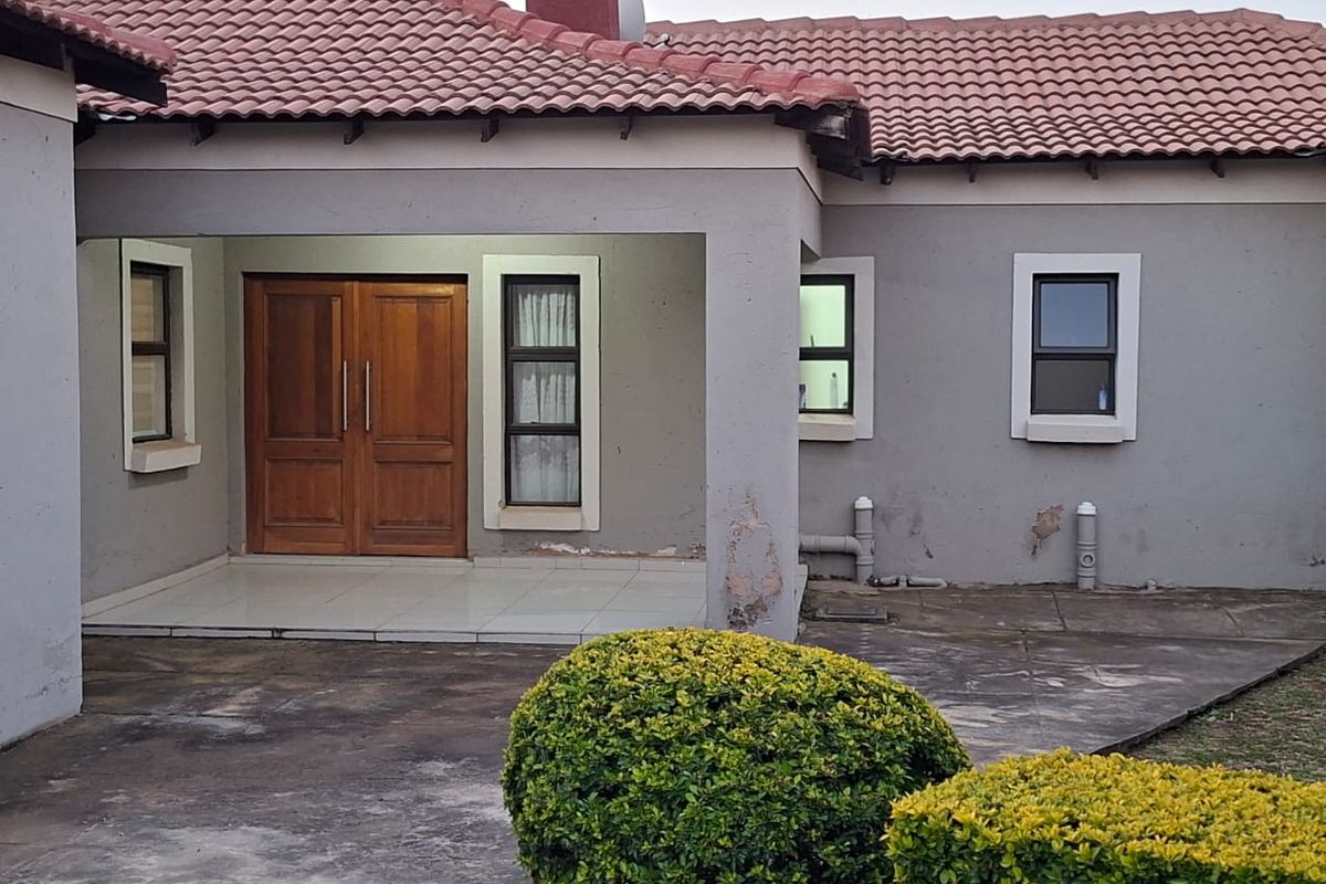 3 bedroom house to Rent  in savanna country estate  pretoria east - Photo 4
