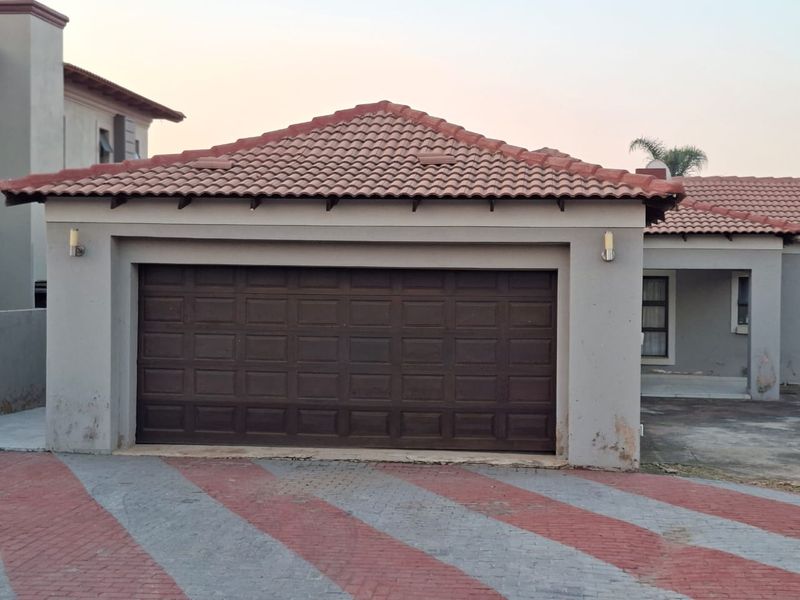 3 bedroom house to Rent  in savanna country estate  pretoria east - Photo 3
