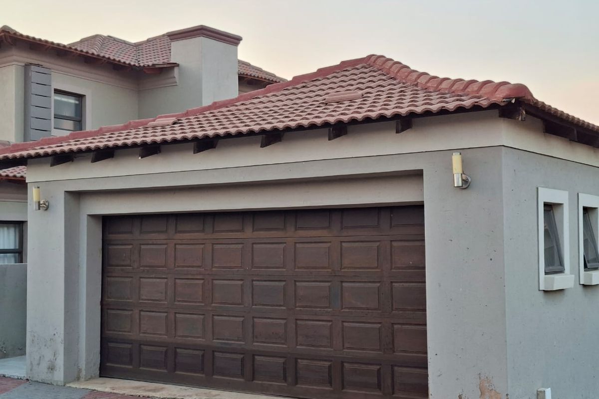 3 bedroom house to Rent  in savanna country estate  pretoria east - Photo 2