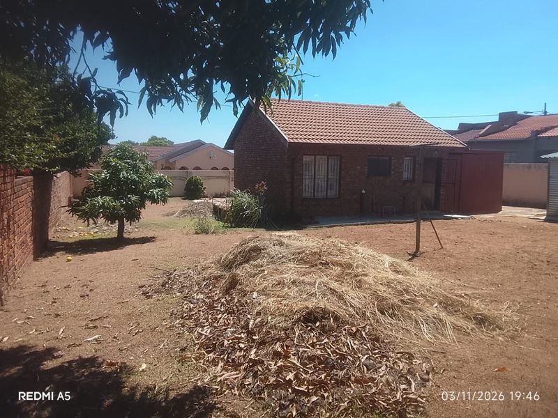 A 2 Bedroom house for sale in mabopane unit U - Photo 6