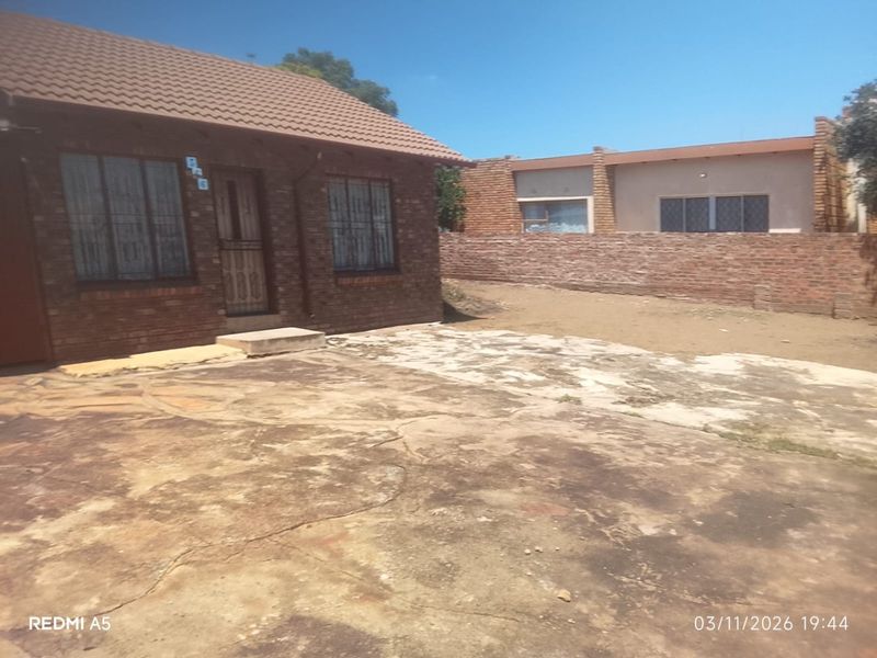A 2 Bedroom house for sale in mabopane unit U - Photo 2
