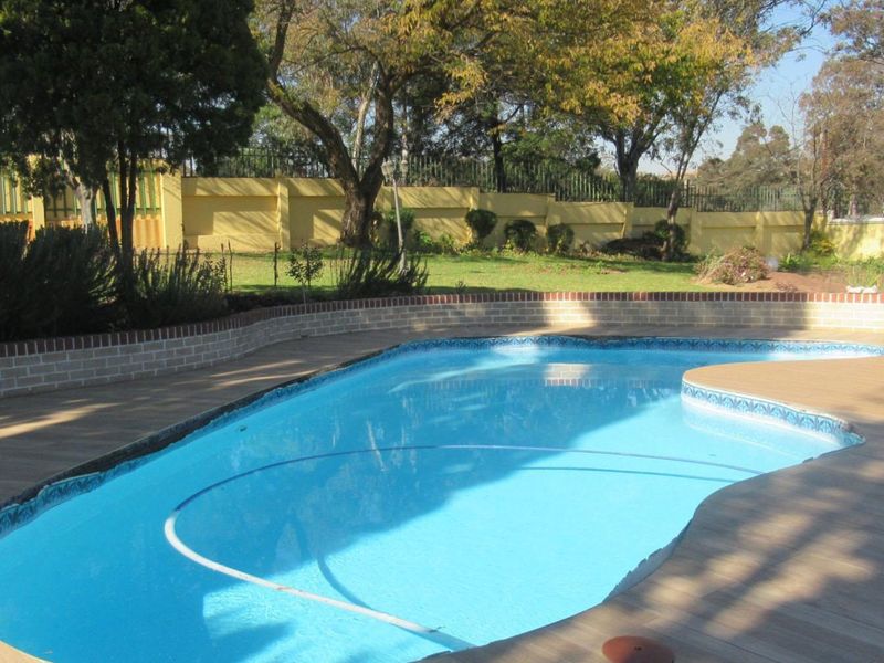 4 bedroom house for sale Gallo Manor  - Photo 1