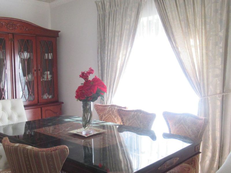 4 bedroom house for sale Gallo Manor  - Photo 7