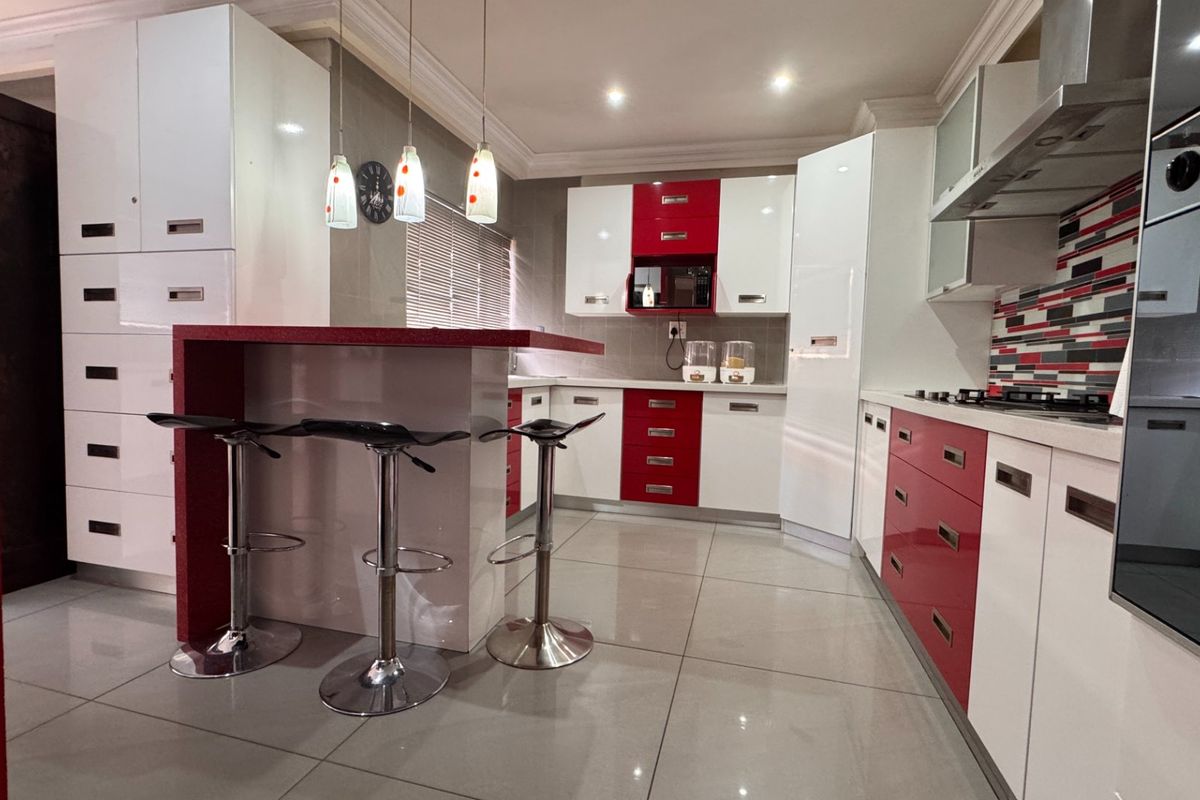 Modern living meets exceptional entertaining in Three Rivers Proper - Photo 4