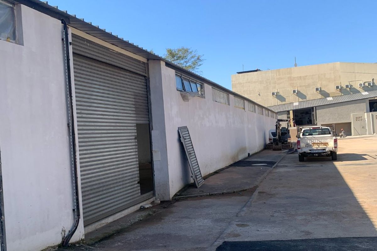 Visible Ground-Floor Warehouse – Durban Central (325 sqm) - Photo 5