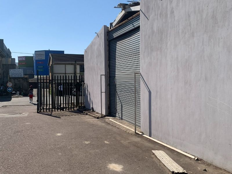 Visible Ground-Floor Warehouse – Durban Central (325 sqm) - Photo 2