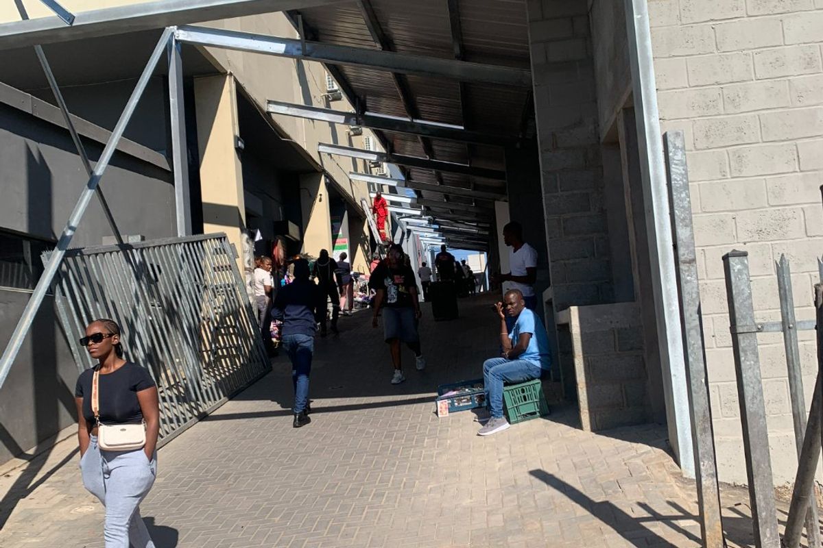 Visible Ground-Floor Warehouse – Durban Central (325 sqm) - Photo 3