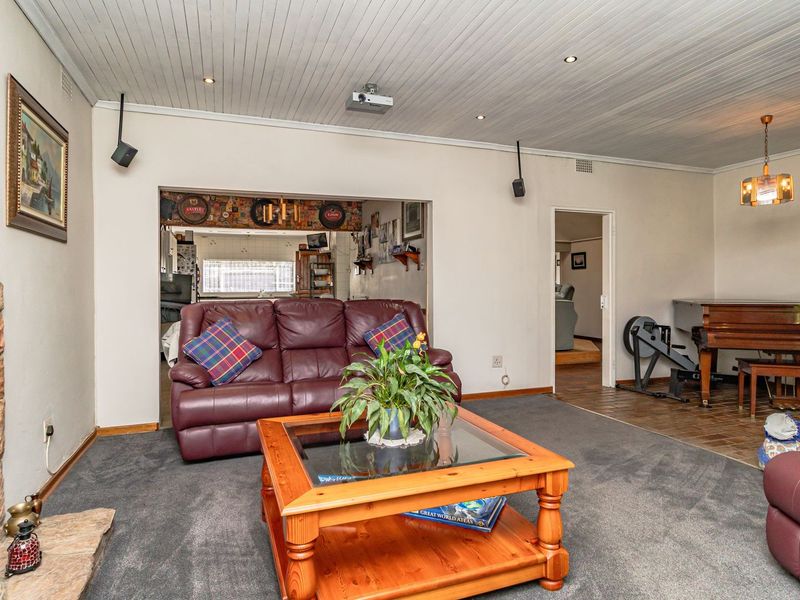 4-Bedroom Home — Style, Space, and Safety Combined - Photo 5