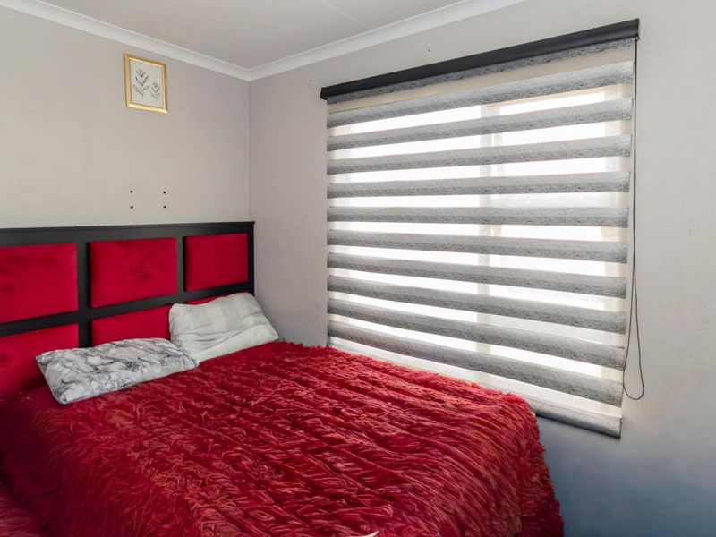 Modern 3-Bedroom Family Home in the Secure Sharon Park Lifestyle Estate! - Photo 8