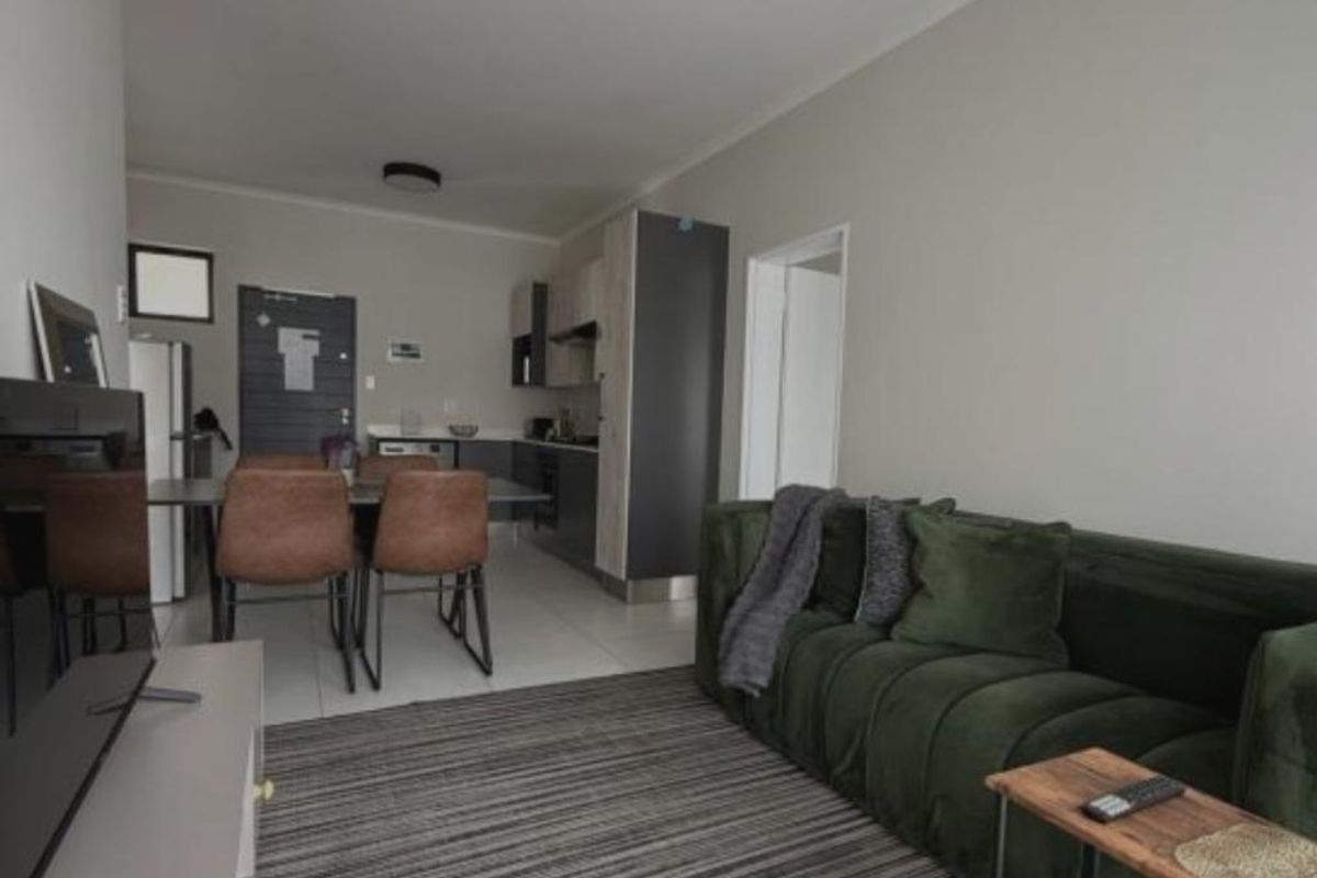 Top Floor Fully Furnished Apartment To Let in Midrand - Photo 3