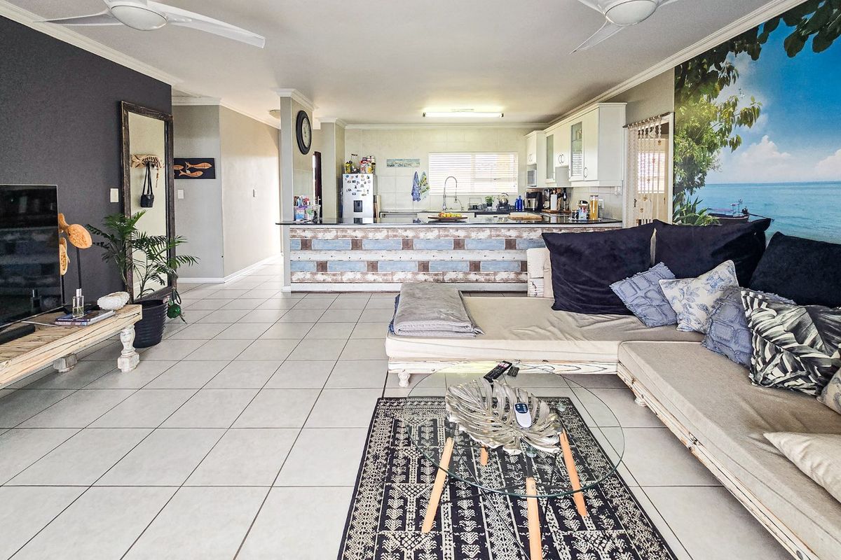 Modern And Newly Renovated Apartment With Breathtaking Sea Views - Photo 4