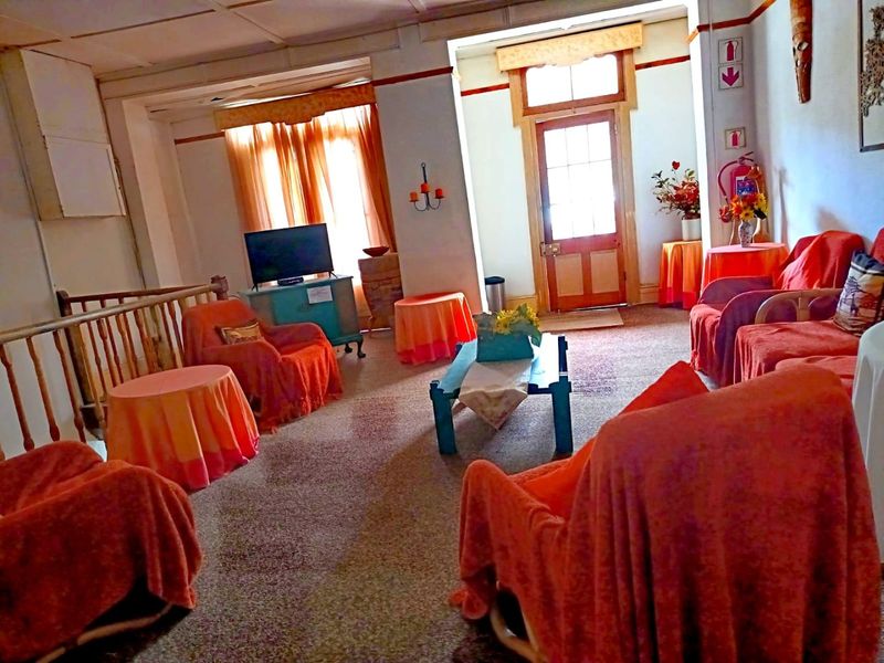 Fully Furnished Hotel for Sale in Somerset East – Prime Location with Mountain and Street-Front Exposure - Photo 9