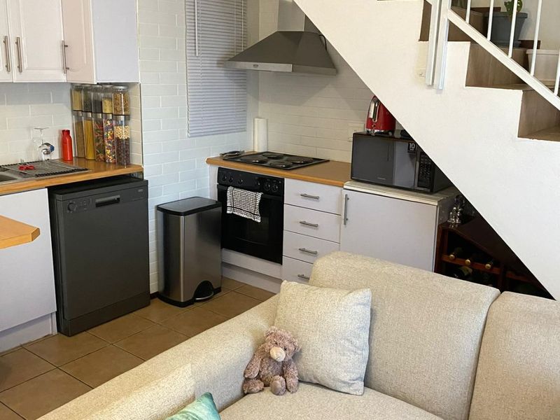 Stunning 2-Bedroom Apartment for Rental in Erand Gardens  - Photo 2