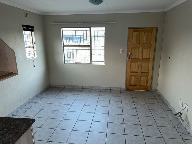Beautiful 3 Bedroom’s With 2 Bathroom’s House for Rent in Leopard Rest.  - Photo 6