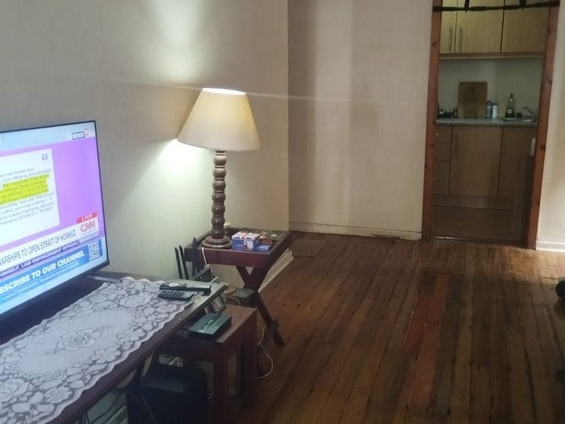 Chic Essenwood Flat with Pet Friendly Charm - Photo 10