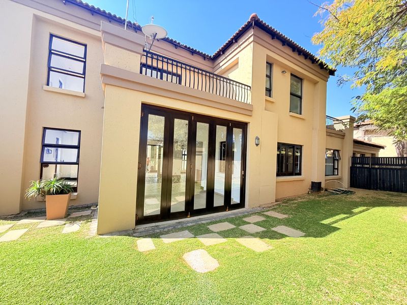 5 Bed House in Blue Valley Golf Estate for Sale - Photo 5