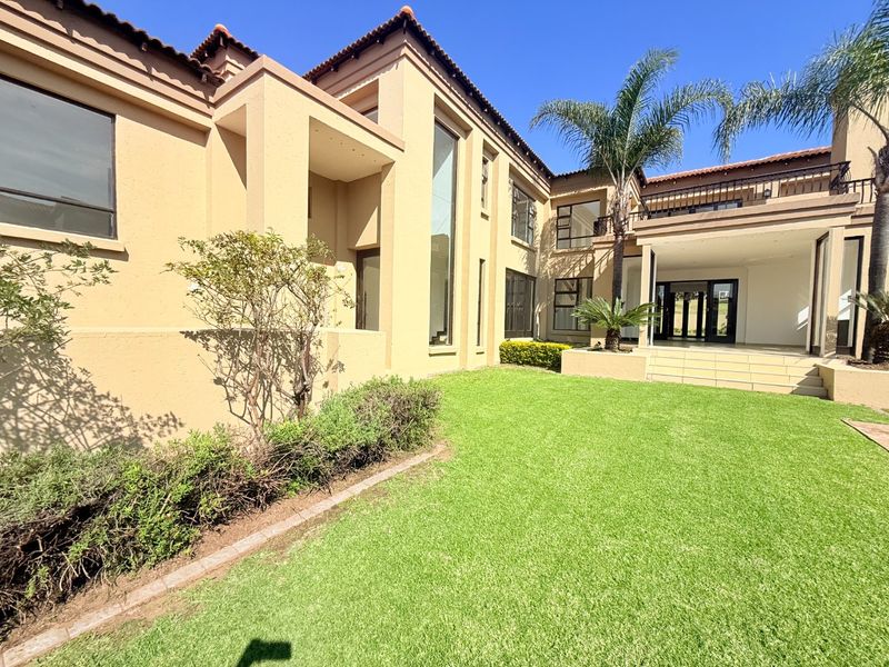 5 Bed House in Blue Valley Golf Estate for Sale - Photo 3