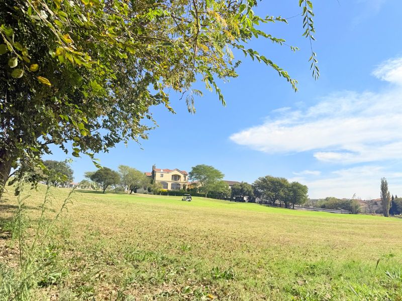 5 Bed House in Blue Valley Golf Estate for Sale - Photo 8