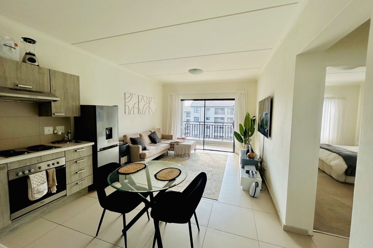 Large one bedroom unit - Photo 5