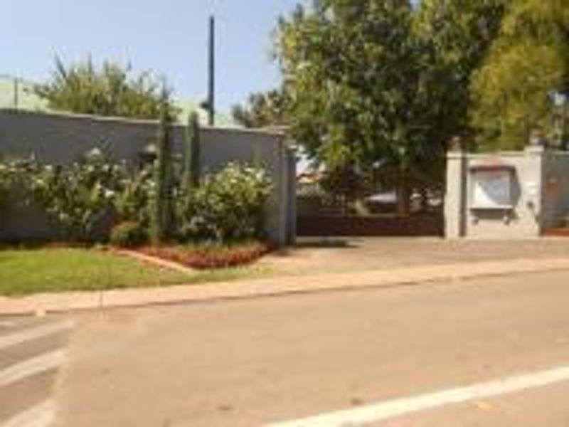 Exceptional Opportunity- Established Guesthouse & Events Venue in Equestria, Pretoria East   - Photo 2