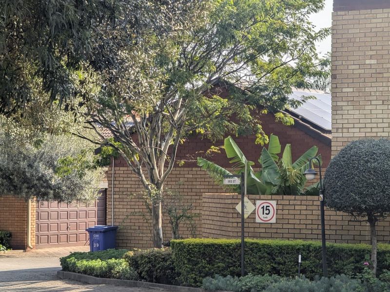 3 Bedroom Simplex for Sale, Equestria, Pretoria East  - Photo 2