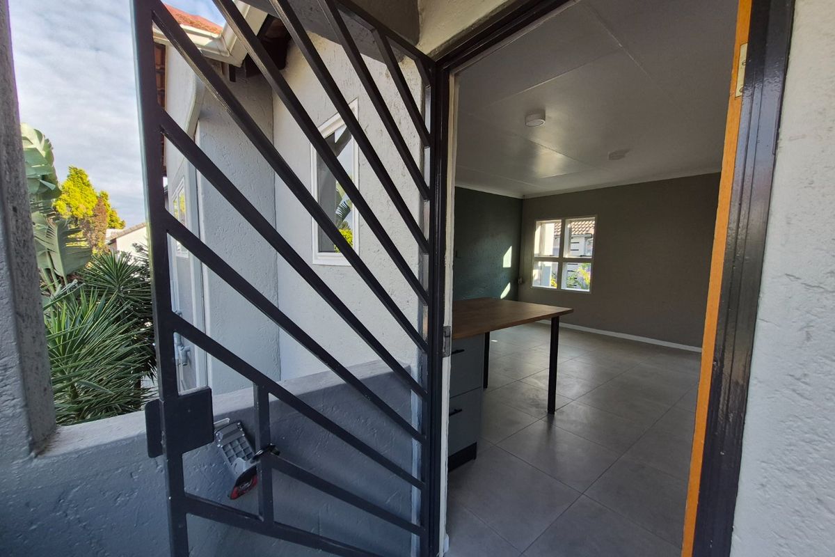 ALL COSTS INCLUDED - 2 BEDROOM 2 BATHROOM BRYANSTON APARTMENT - Photo 5